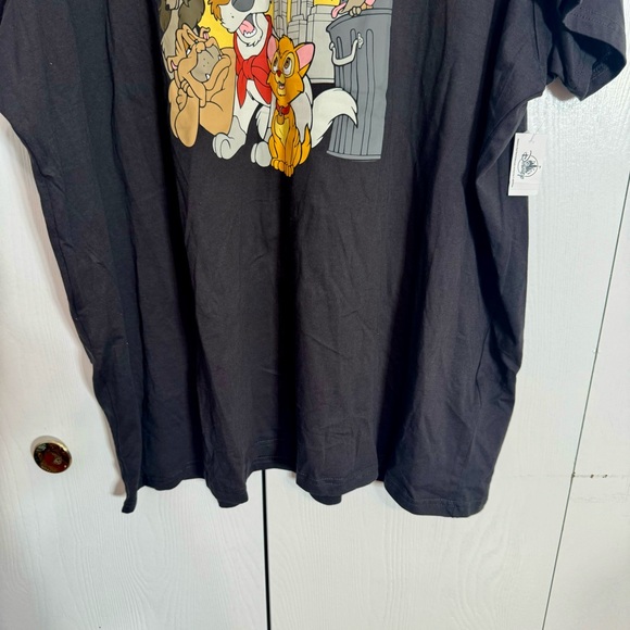 NWT. Disney Retro Oliver & Company Tee 3XL. Approx. 29”. Oliver & Company logo - Picture 3 of 14